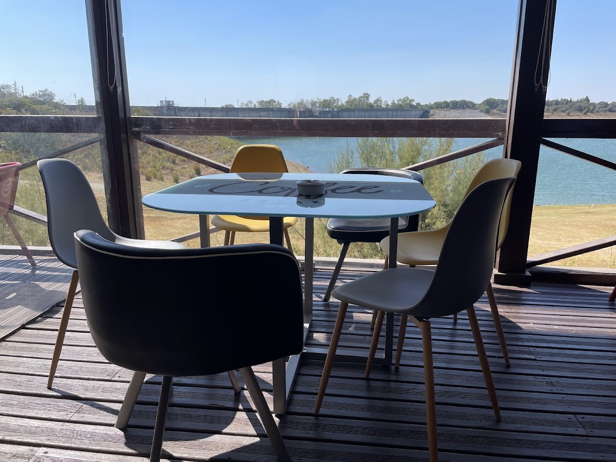 Bar Da Barragem De Odivelas